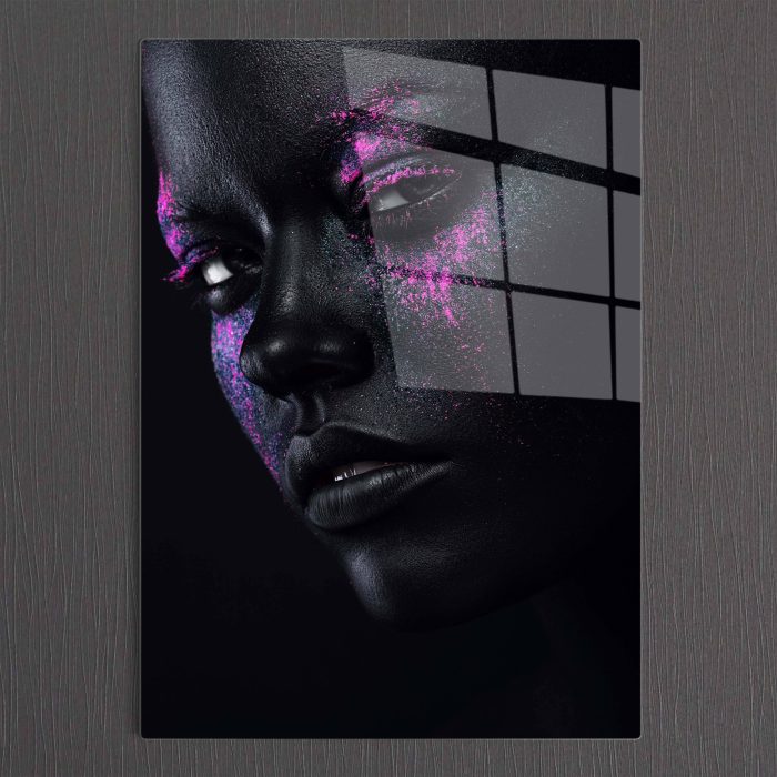 Bourneo Dekoratif Dikey Cam Tablo Woman with Pink Powder