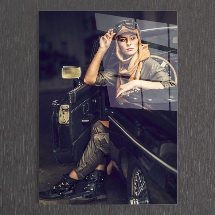Bourneo Dekoratif Dikey Cam Tablo Ready to Drive Vintage Car